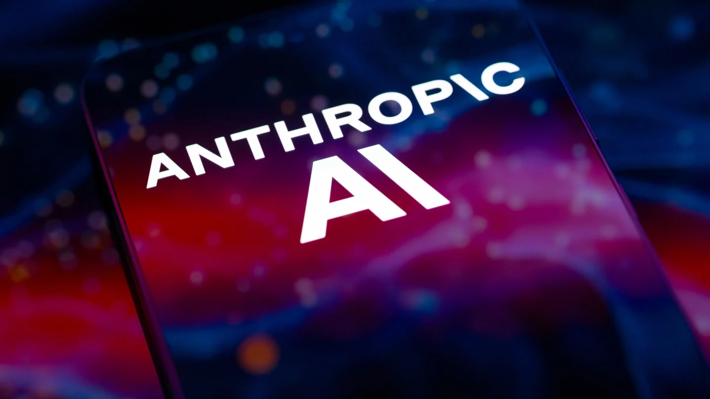 AI leaders sign a statement asking the government to do something about automated AI